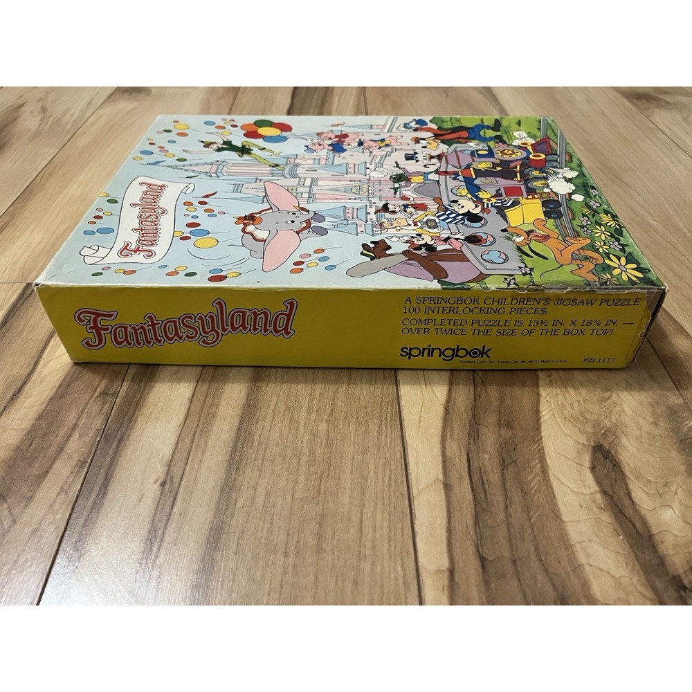 Mickey Mouse & Friends Fantasyland Jigsaw Puzzle Hallmark Walt Disney 100 Lg PC - Picture 2 of 9